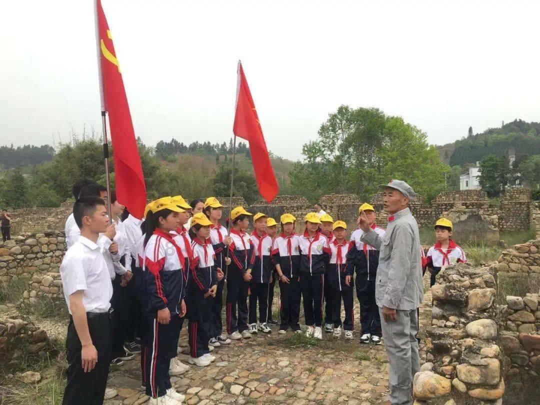 为啥有些时候学习好的人 也会出现说话没什么教养的情况啊？游戏画面